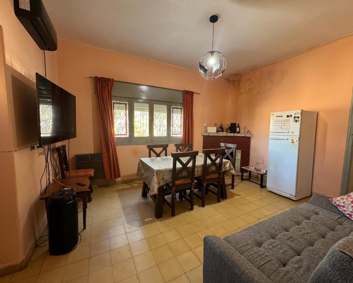 Chalet en Calle Illia Esquina Massenet Alta Gracia 4