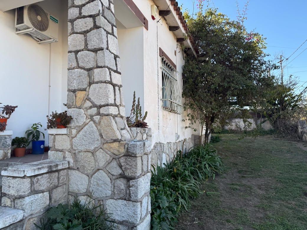 Chalet en Calle Illia Esquina Massenet Alta Gracia 1