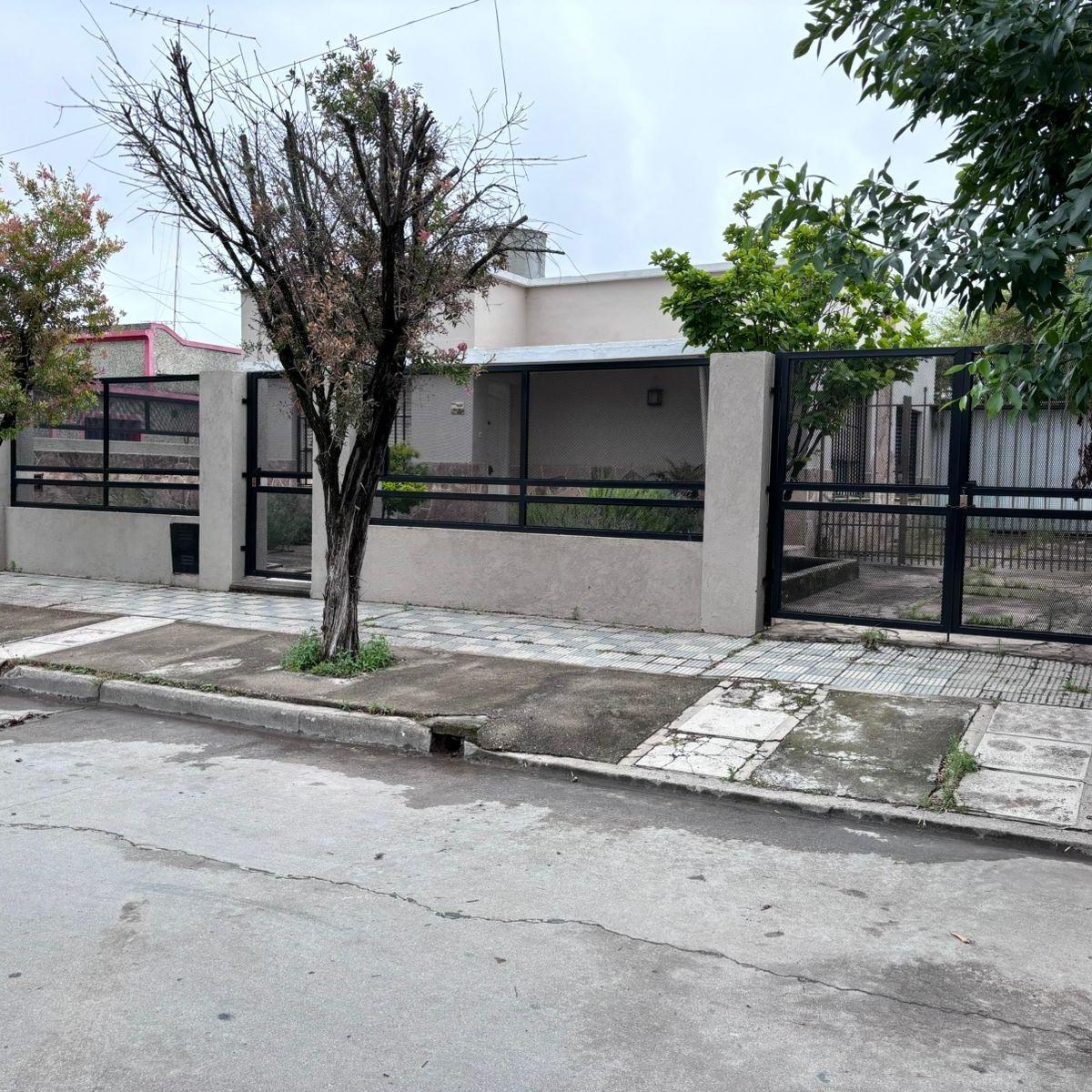 Casa en Calle Chile - Barrio Cámara 4