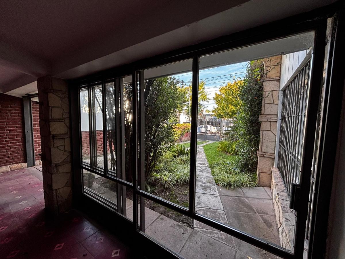 Foto de HERMOSA CASA EN CALLE AGUSTIN AGUIRRE-ALTA GRACIA-A METROS DE CASCO, imagen 5