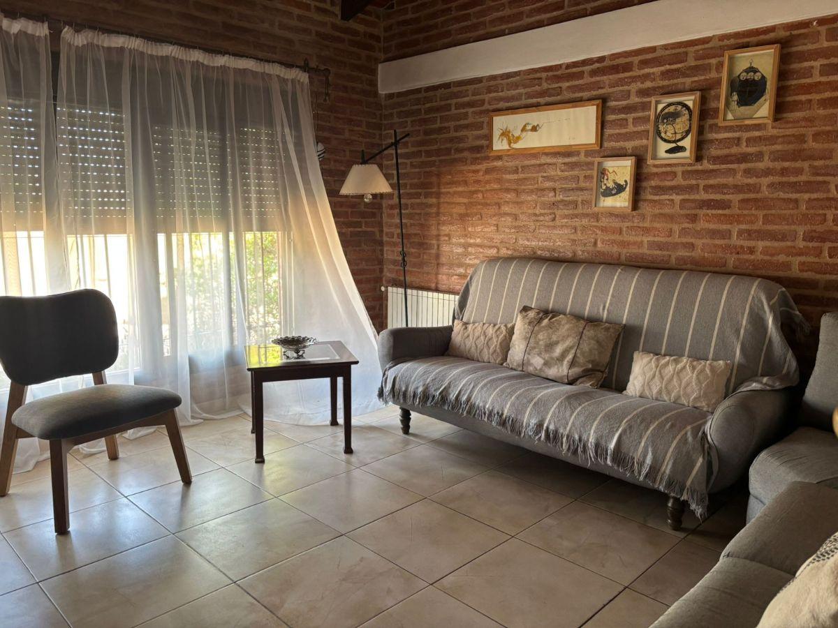 Foto de CONFORTABLE CASA EN BARRIO CAFFERATA-ALTA GRACIA, imagen 4