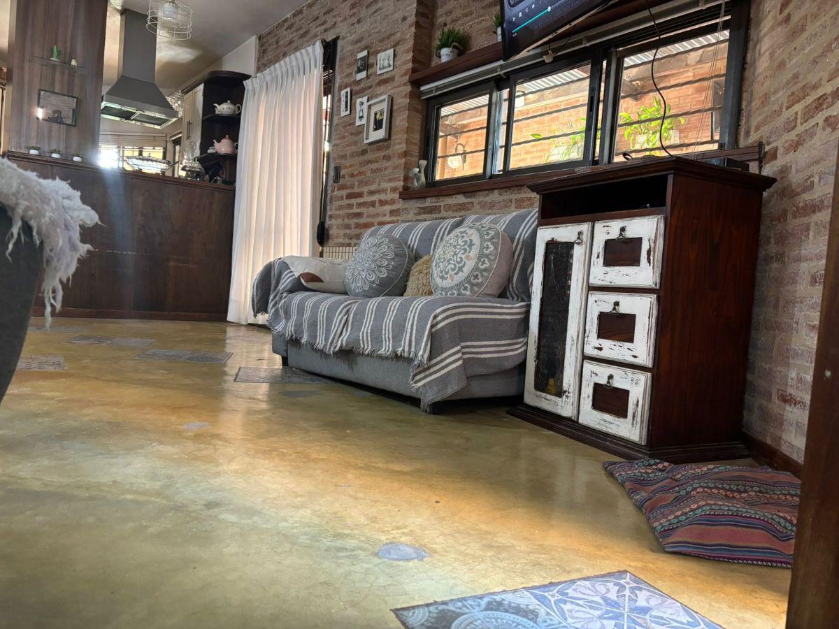 Foto de CONFORTABLE CASA EN BARRIO CAFFERATA-ALTA GRACIA, imagen 5