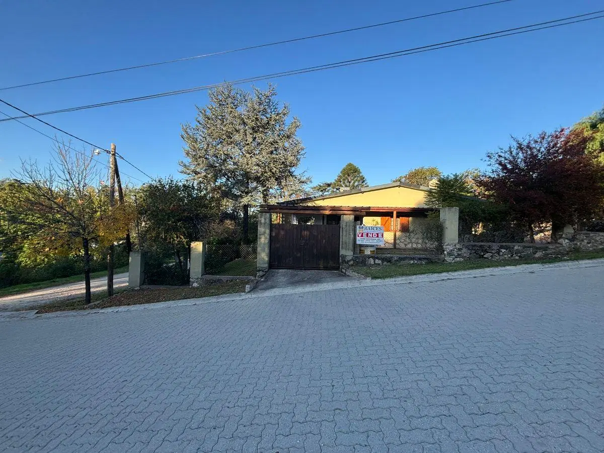 HERMOSO CHALET SERRANO EN LA SERRANITA 2