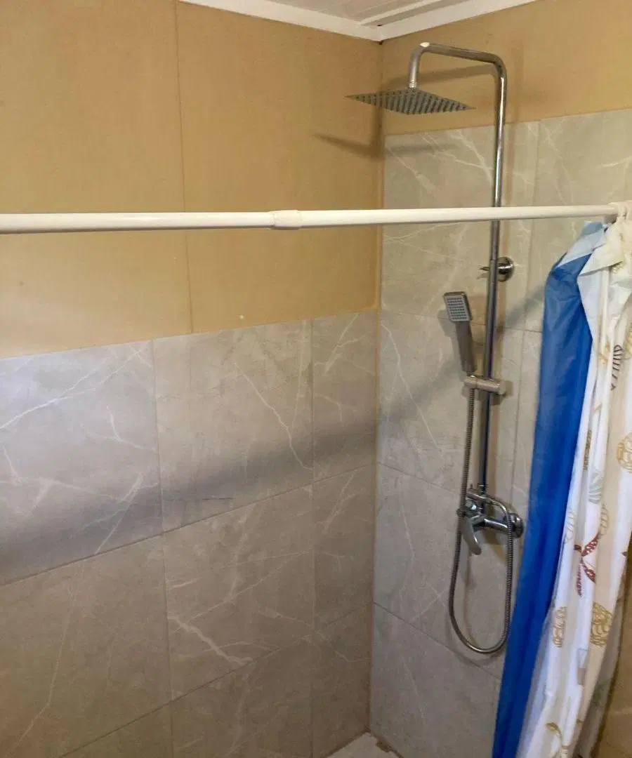 CASA TIPO MONOAMBIENTE CON GRAN LOTE EN JOSE DE LA QUINTANA 5