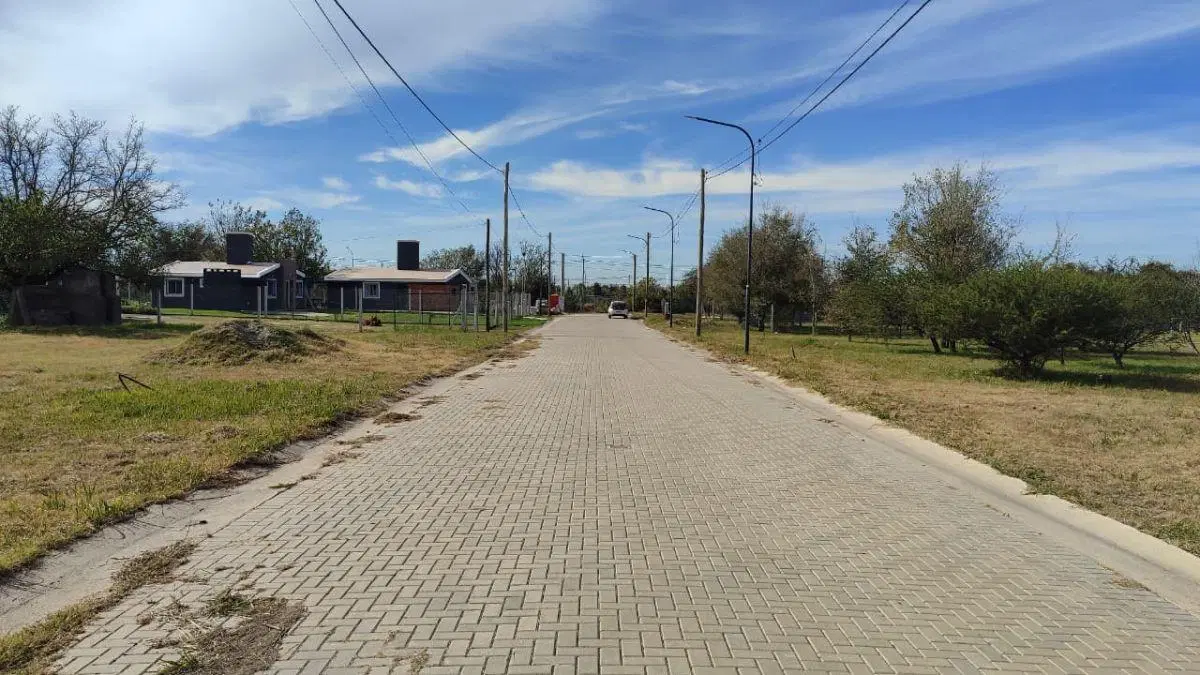 TRES LOTES EN PORTALES DEL TALA 5