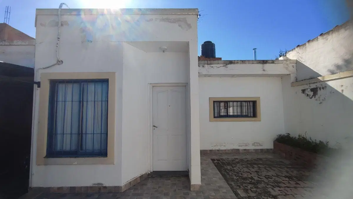 CASA CALLE CATAMARCA- CASI COSTANERA DE ARROYO ALTA GRACIA 4