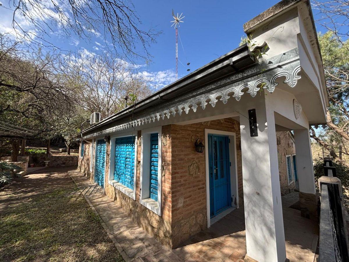 Foto de CASA DE ESTILO CON PARQUE ENCANTADOR EN VILLA LOS AROMOS, imagen 2