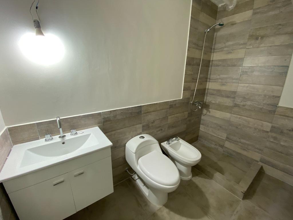 Duplex, Venta Dos Ambientes con Balcon Terraza. Quilmes 5