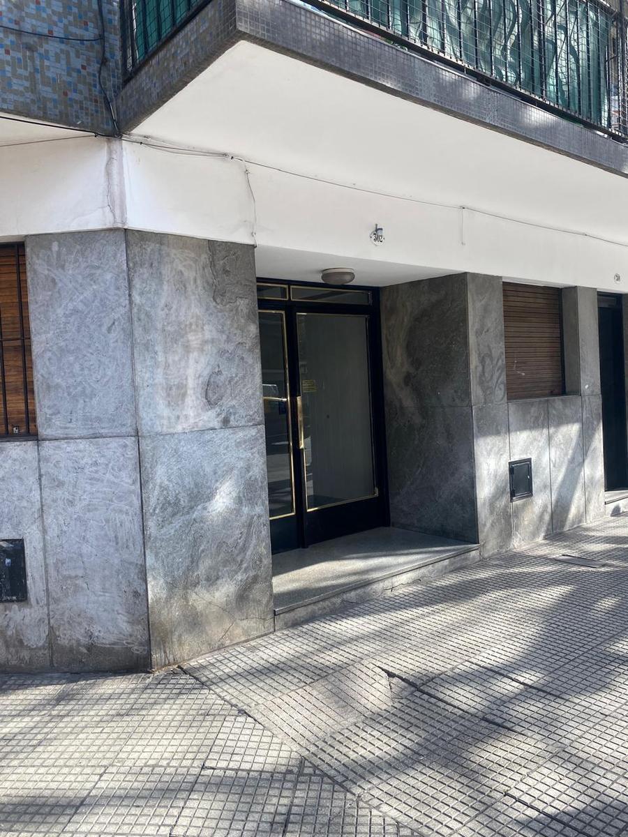 Venta Departamento de 3 Amb en Planta Baja Caballito a Reciclar 1