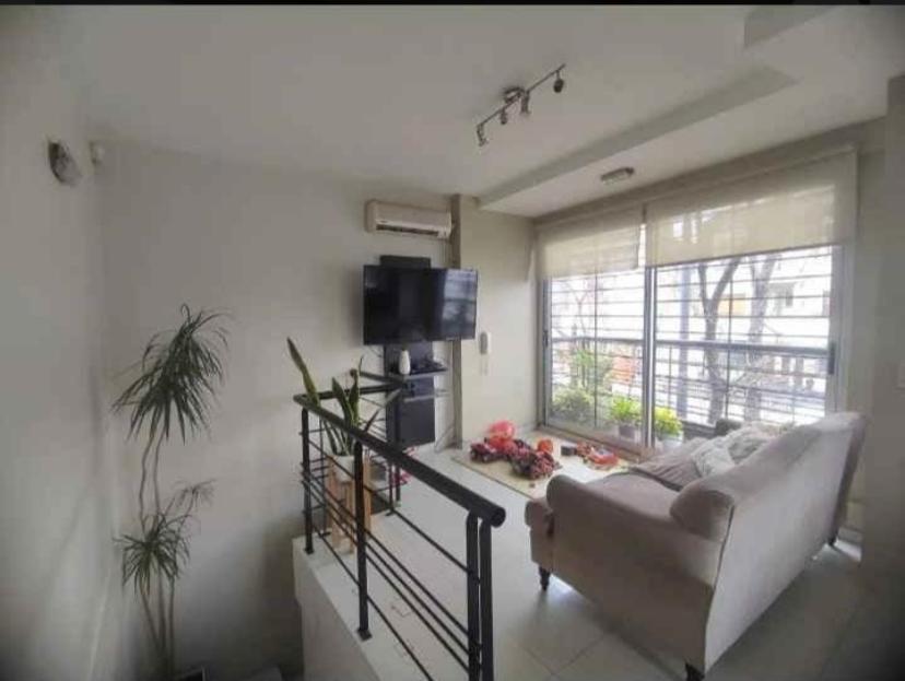 Venta de PH de 4 Ambientes con Terraza en Villa General Mitre 1