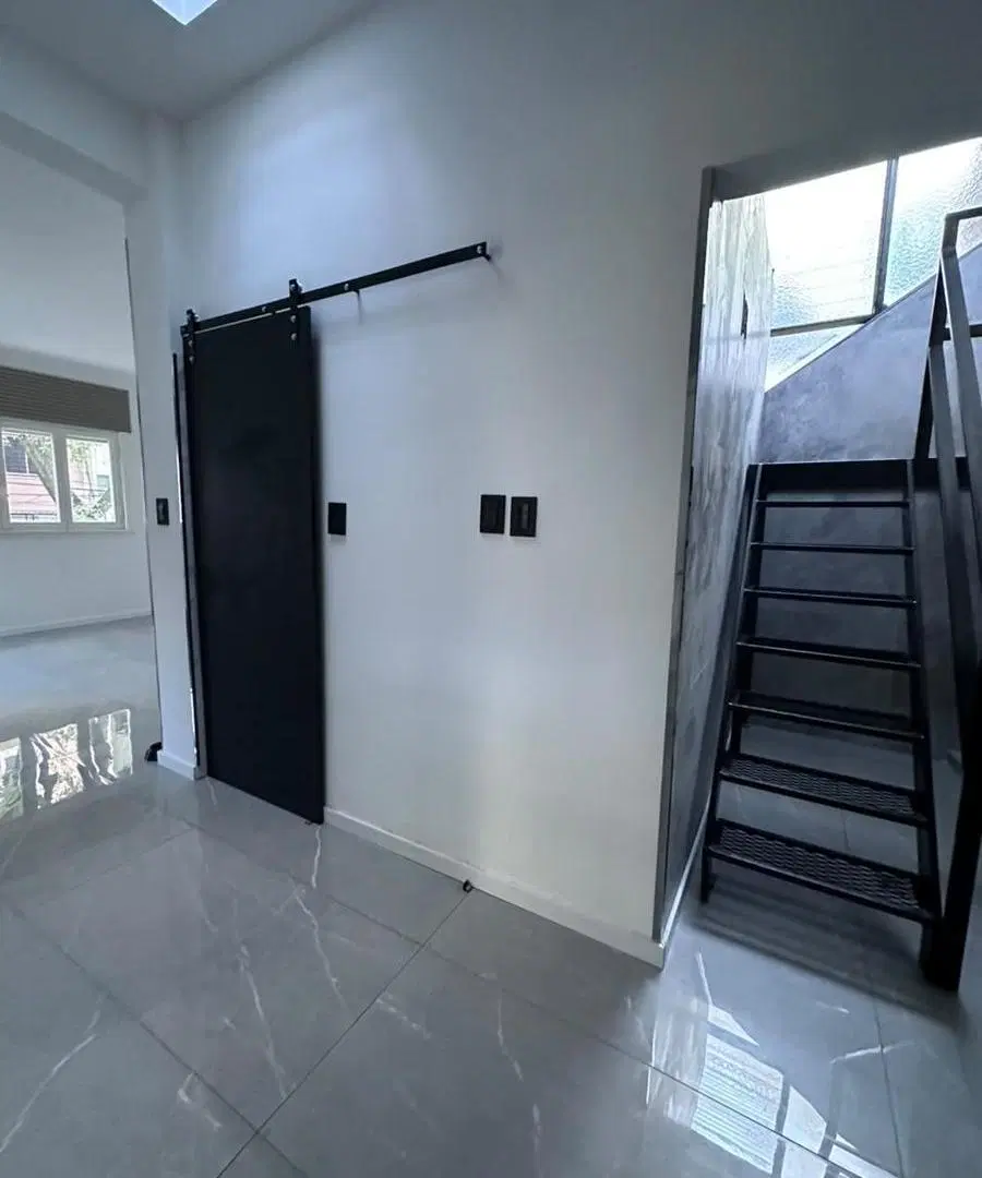 Venta de PH de 3 amb . con terraza en Caballito. Reciclado 8