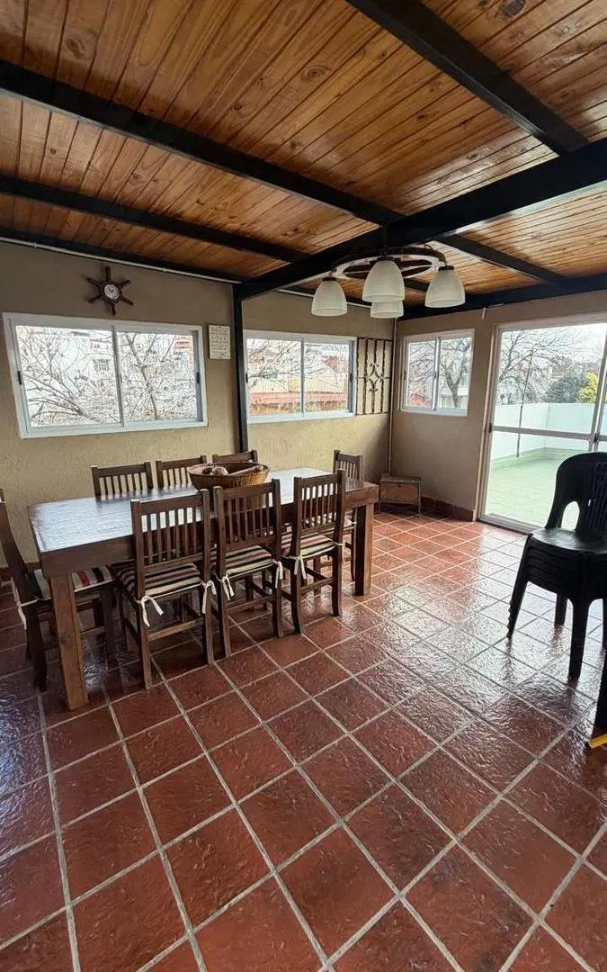 Venta de PH de 3 dormitorios, cochera , dos patios y quincho . Villa Luro 4