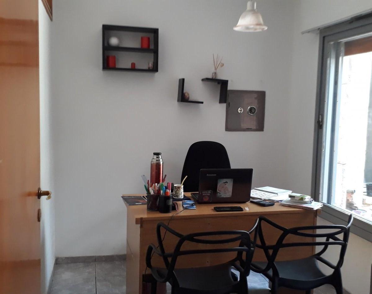 Vendo Casa Centrica Tres Dorm. 3