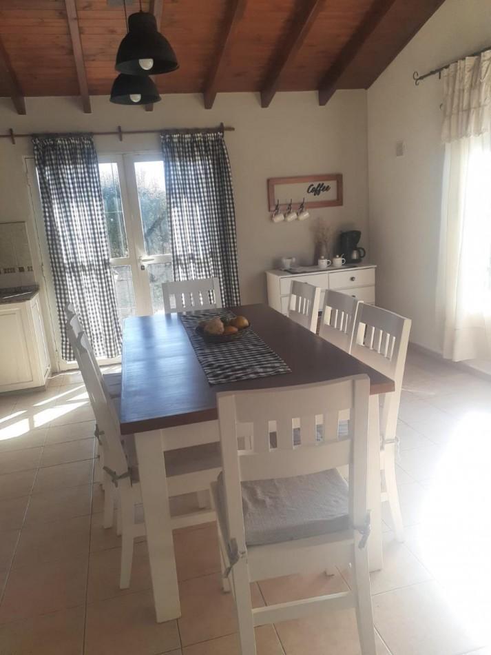 Foto de RAMA CAIDA | CASA DE CATEGORIA PARQUE QUINCHO | USD 174.000, imagen 1
