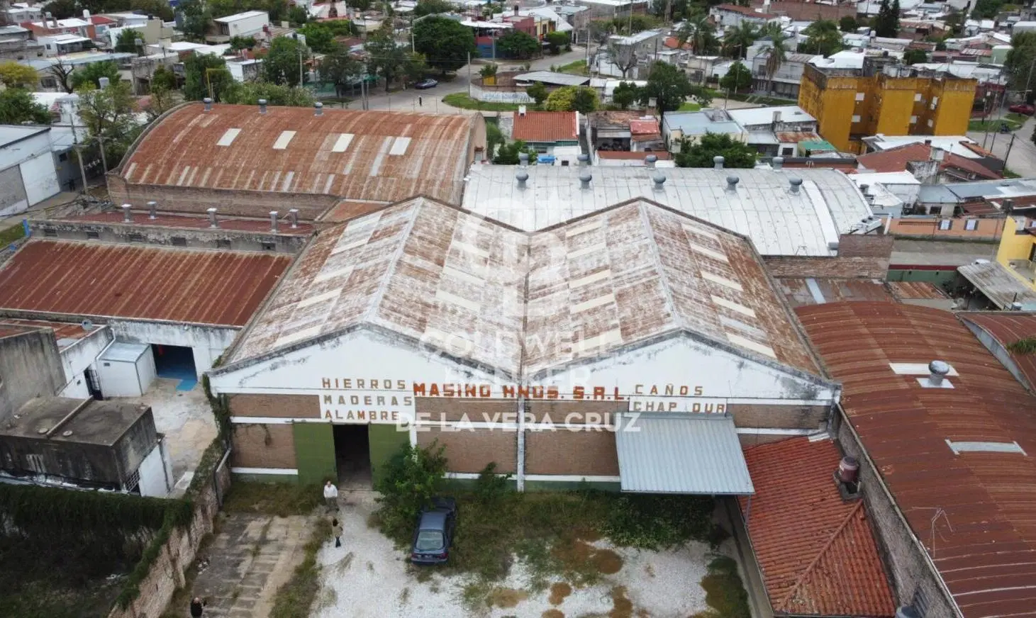 OPORTUNIDAD GRAN GALPON  DENTRO DE LA CIUDAD 3