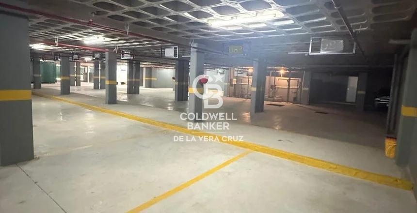 Foto de Cochera en Paseo El Molino, imagen 1