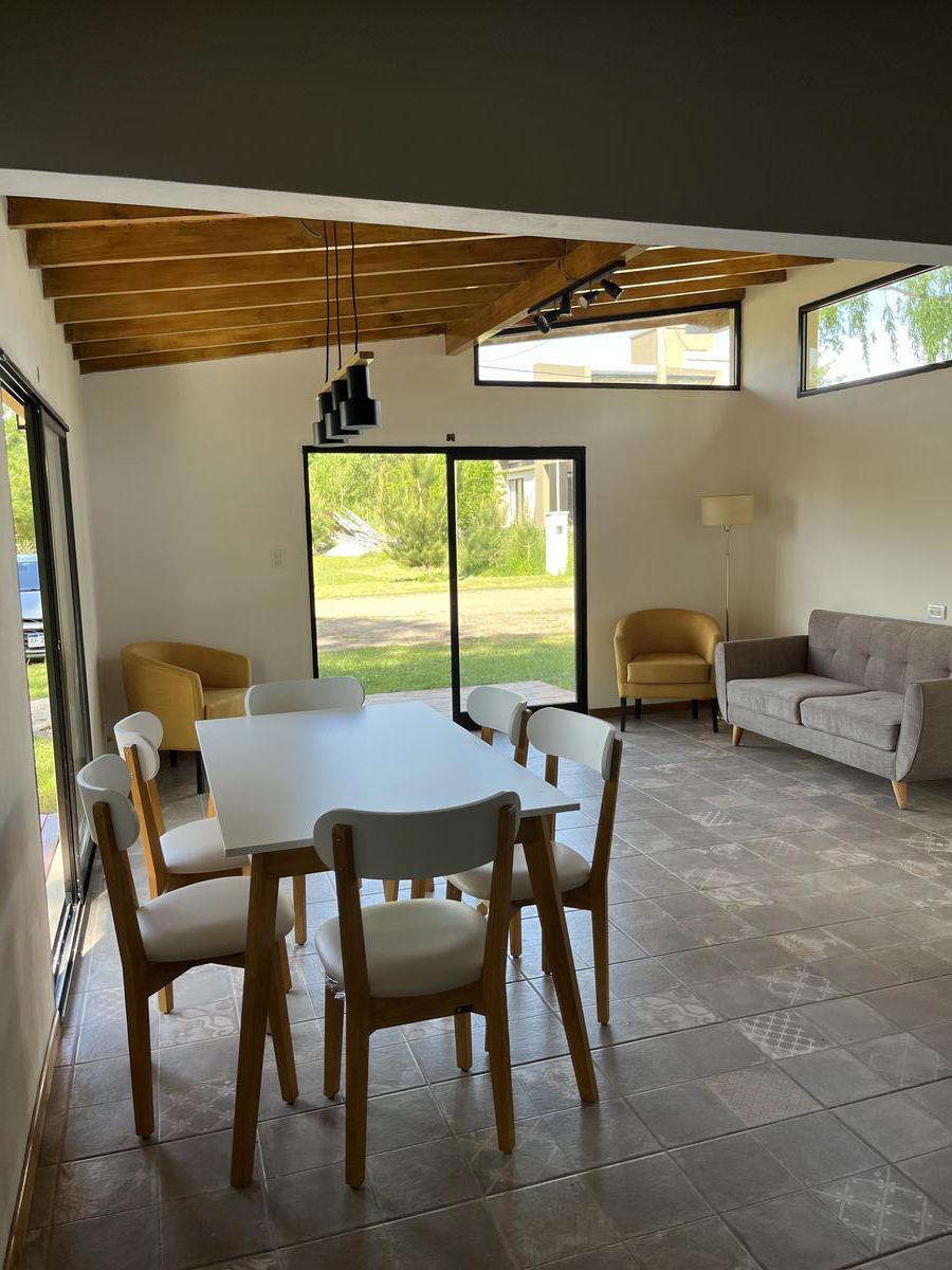 Venta Casa 4 Ambientes en Costa del Este 5