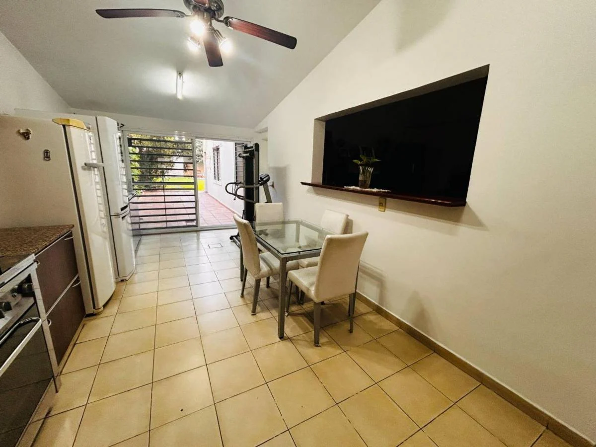 Casa en Una Plata C/ Gran Jardín Venta en Saavedra 3