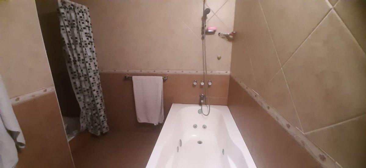 Venta Excelente Casa 7 Ambientes Hurlingham 3