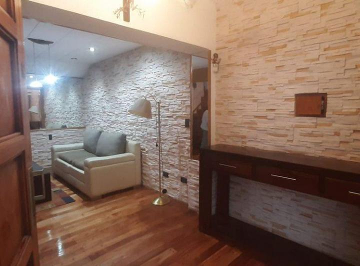 VENTA EXCELENTE CASA 7 AMBIENTES HURLINGHAM 3