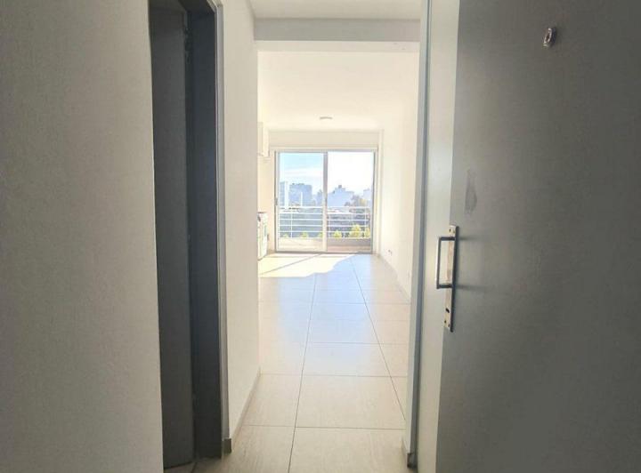 DEPARTAMENTO MONOAMBIENTE ALQUILER CASEROS 1