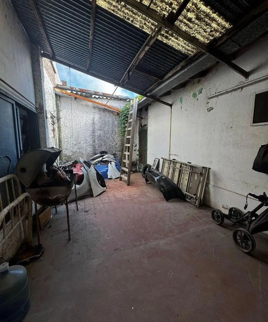 Galpón 12m frente 35m fondo con vivienda Boulogne 5