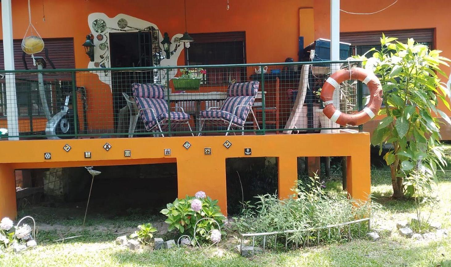 VENTA CASA Y CABAÑA DELTA TIGRE - RIO SARMIENTO