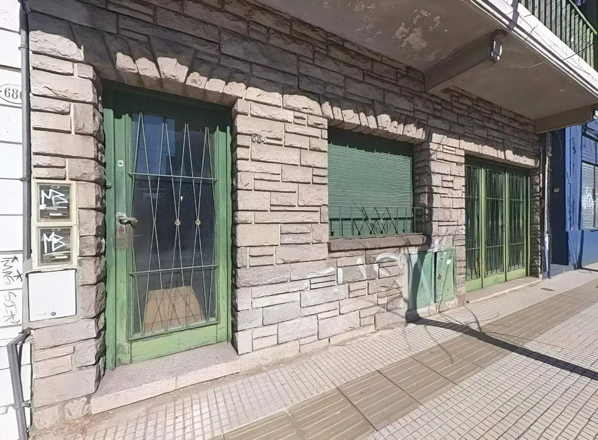 VENTA  LOTE CON EDIFICACION A REFACCIONAR 100% 2