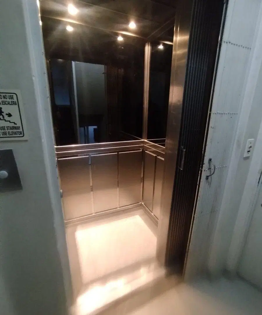 VENTA DEPARTAMENTO 2 AMBIENTES RETIRO 5
