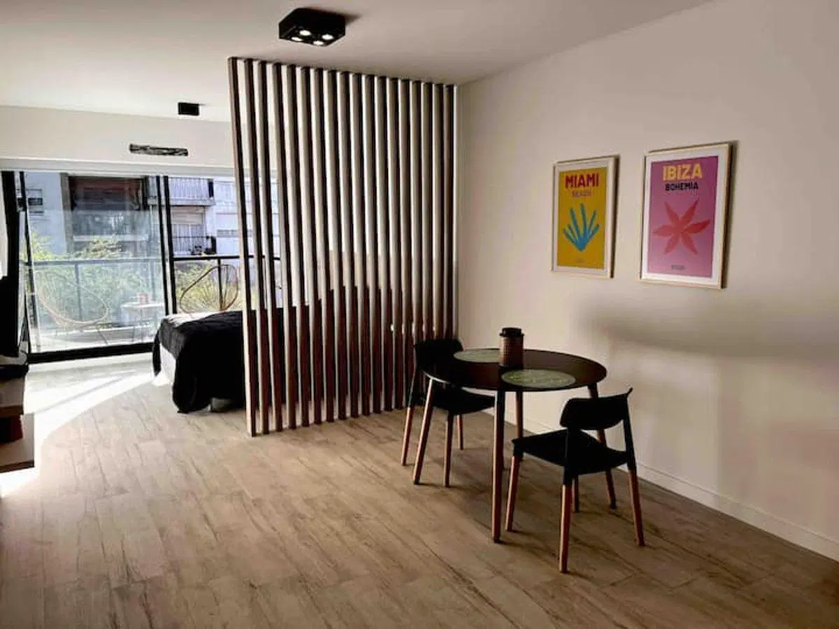 Monoambiente con Balcón 5