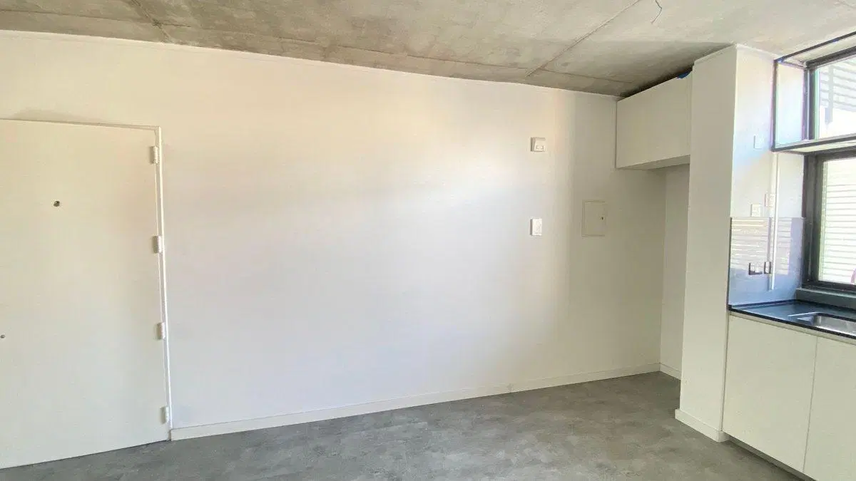 Monoambiente en venta con balcón y baulera Palermo 3
