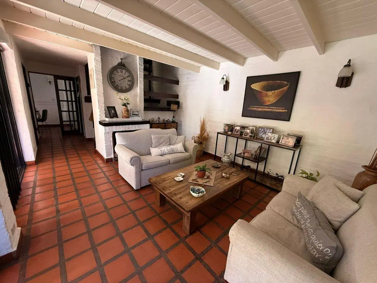 VENTA CASA PH , JARDIN , 4 AMB, MARTINEZ 3