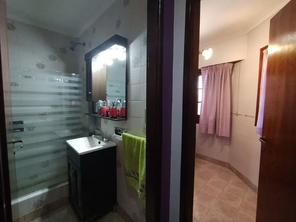 VENTA Casa Multifamiliar 5 Amb, José León Suárez 3