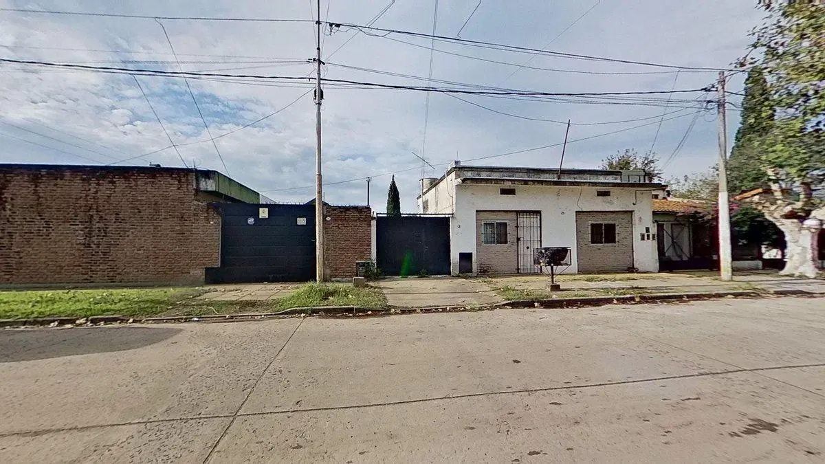 VENTA LOCALES Y VIVIENDA EN BLOQUE  JOSÉ C PAZ 4