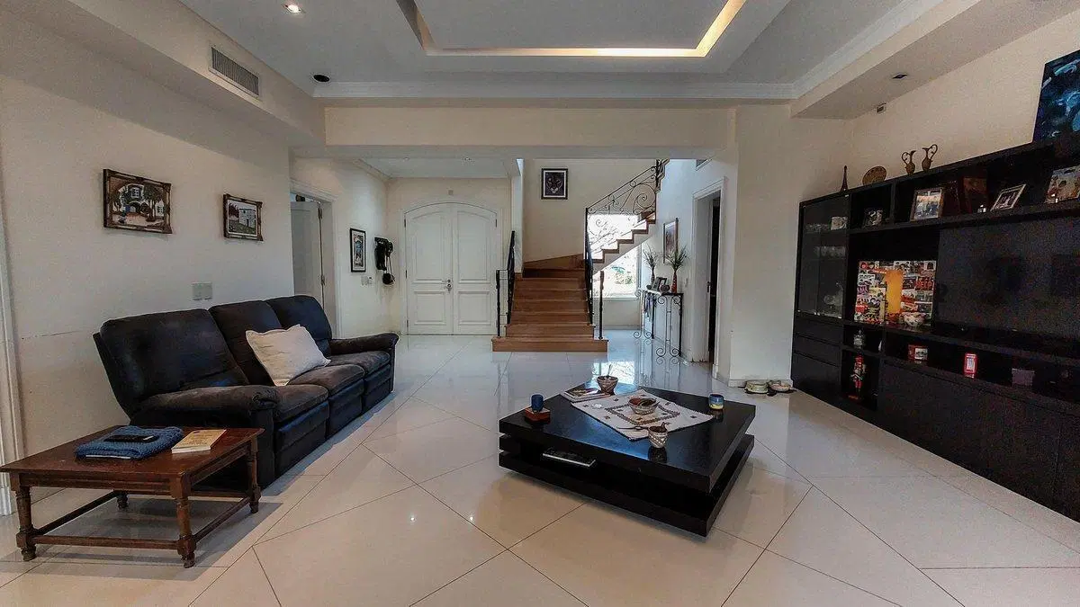 VENTA CASA 7 AMBIENTES BARRIO SEPTIEMBRE ESCOBAR 2