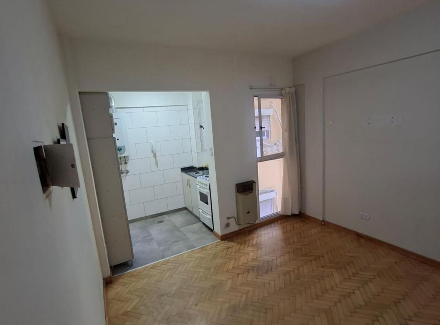 Alquiler departamento 2 amb frente Hosp Italiano