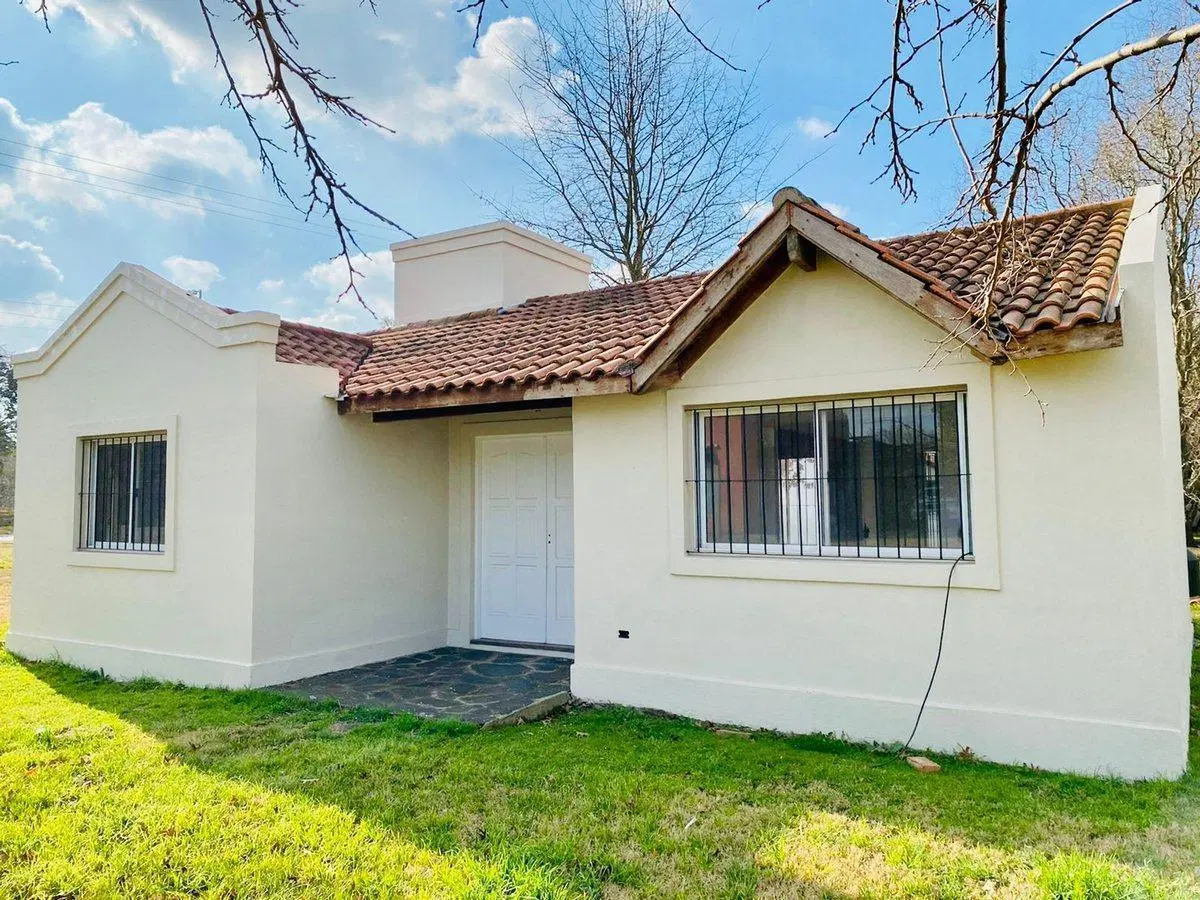 Casa en venta a reciclar en Carlos Keen 4