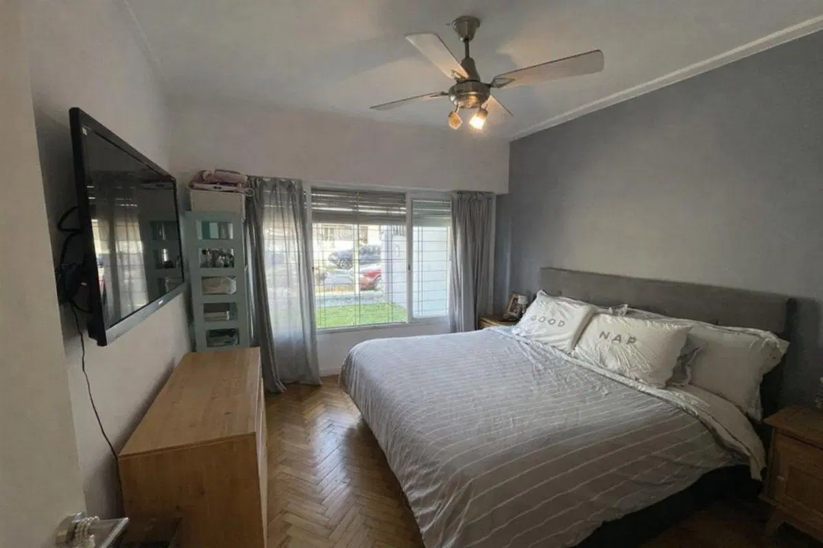 Venta Casa Reciclada Pileta y Parrilla Boulogne 2