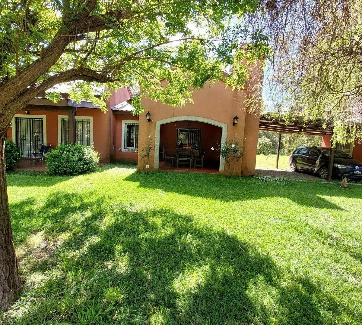 CASA DE CAMPO, 5 AMBIENTES , EXALTACION DE LA CRUZ 5