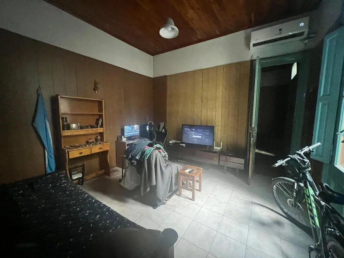 VENTA PH A RECICLAR CON LOCAL , BALVANERA 3