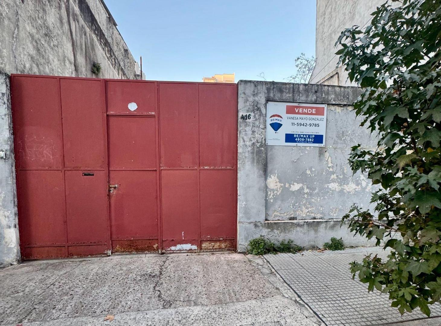 Venta Casa a Refaccionar en Floresta con Lote 207m
