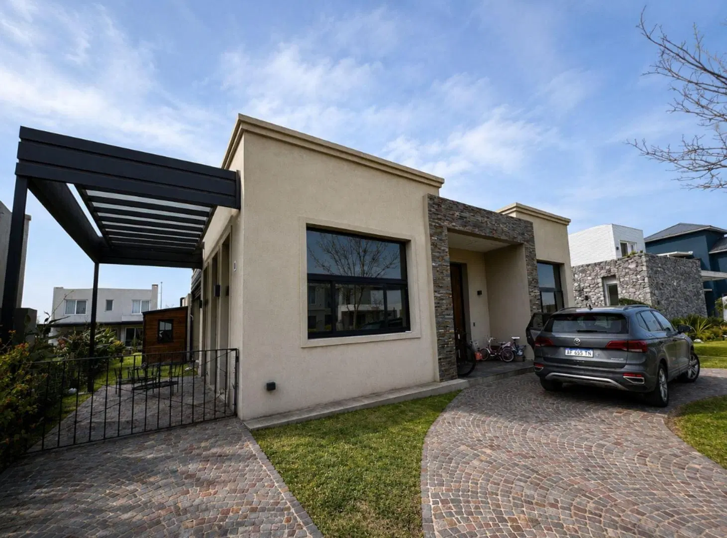 CASA EN ALQUILER BARRIO ACACIA PUERTOS 5 AMBIENTES 3