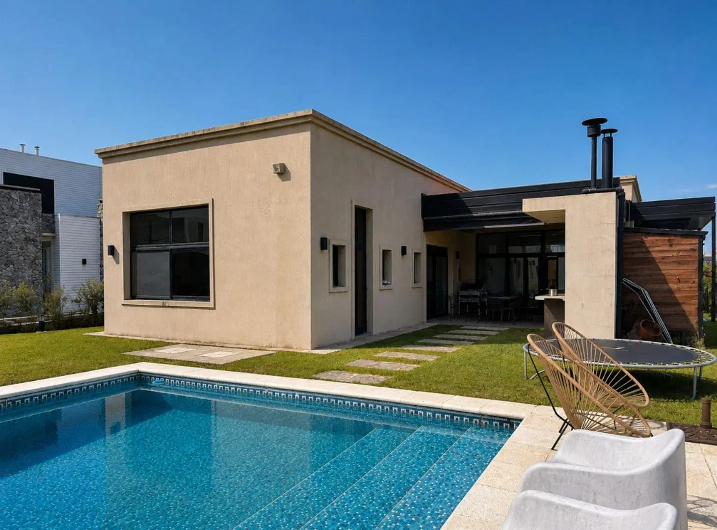 CASA EN ALQUILER BARRIO ACACIA PUERTOS 5 AMBIENTES 4
