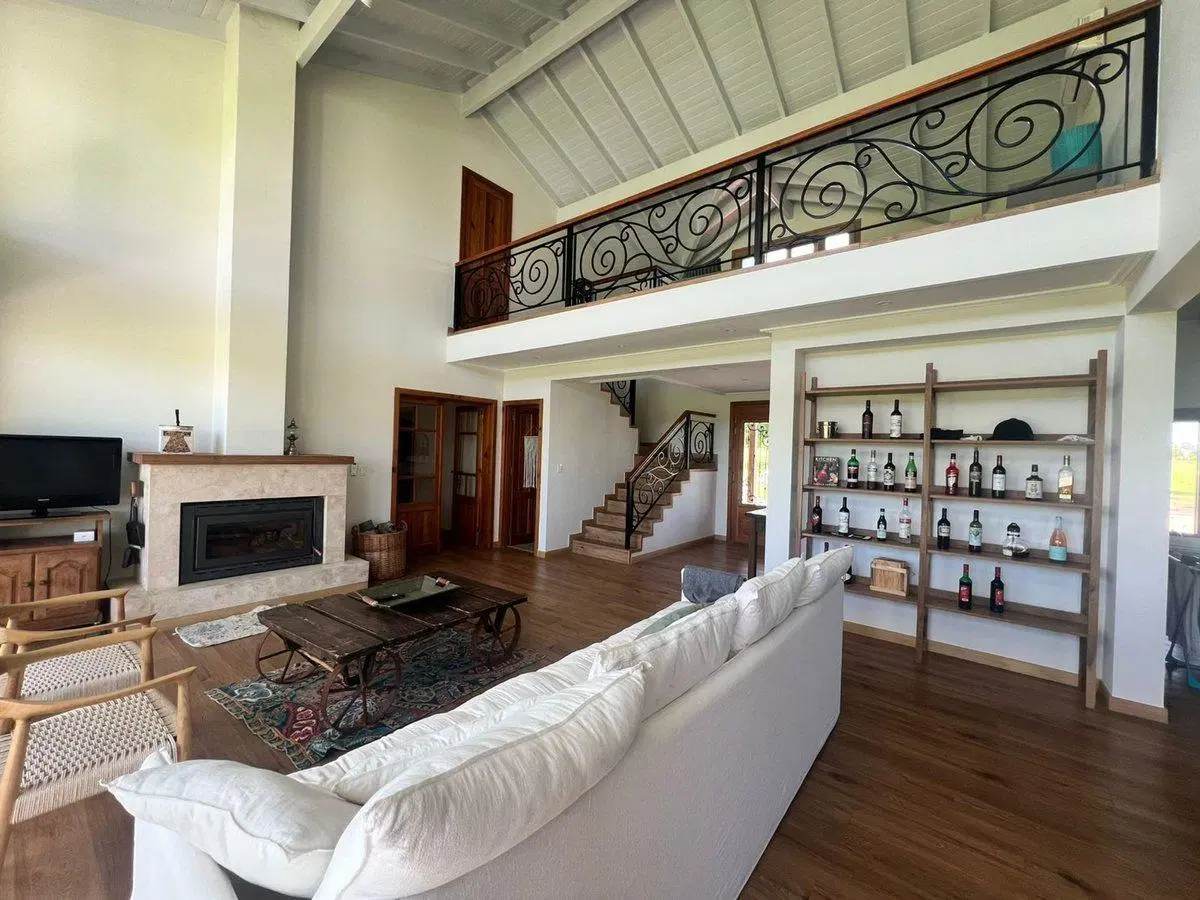 VENTA CASA CON VISTA AL LAGO , CHACRAS DE LA CRUZ 8