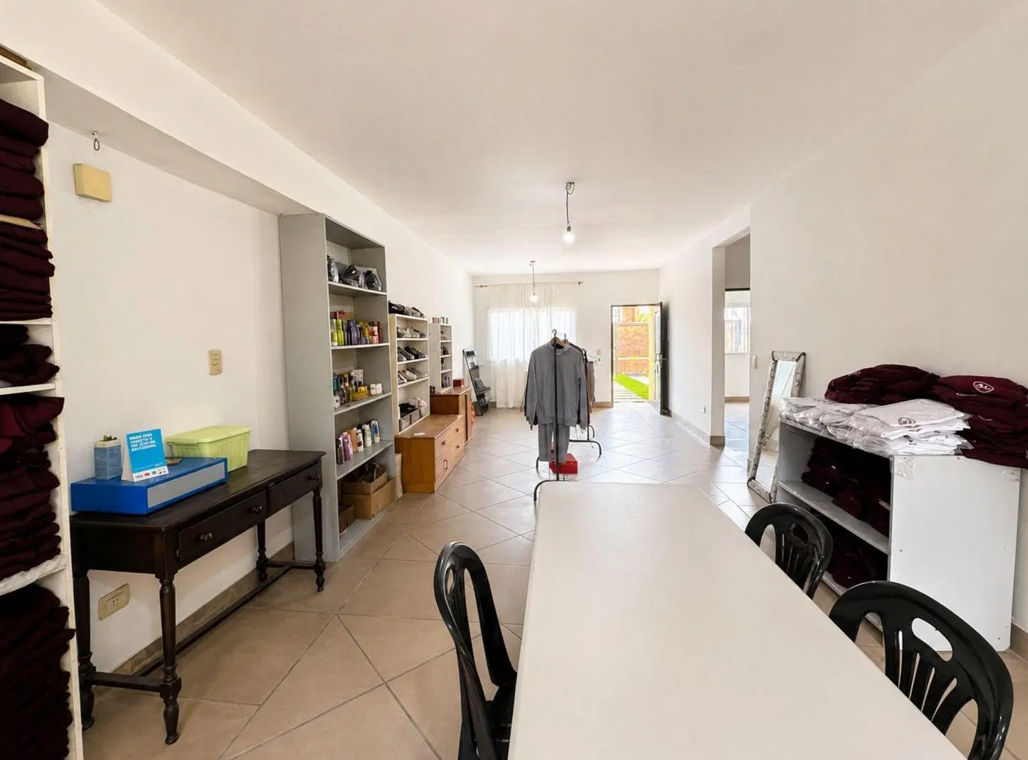 VENTA CASA 4 AMBIENTES CON JARDIN MASCHWITZ 3