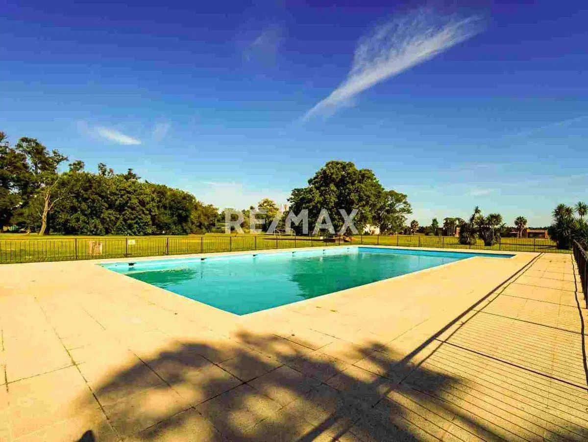 Lote  en venta con vista abierta al Golf 8