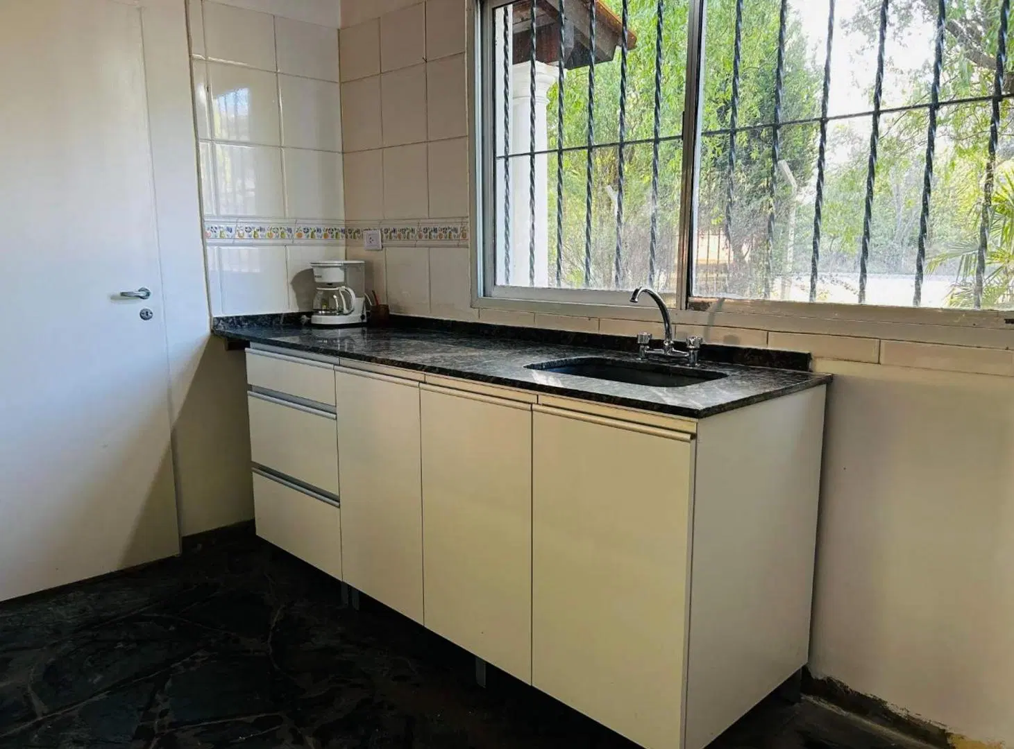 Casa en venta  en Carlos Keen 5