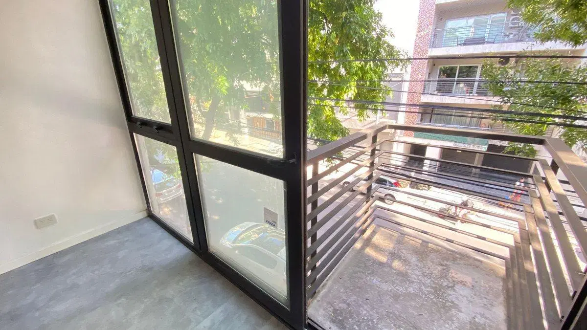 Monoambiente en venta con balcón y baulera Palermo 2