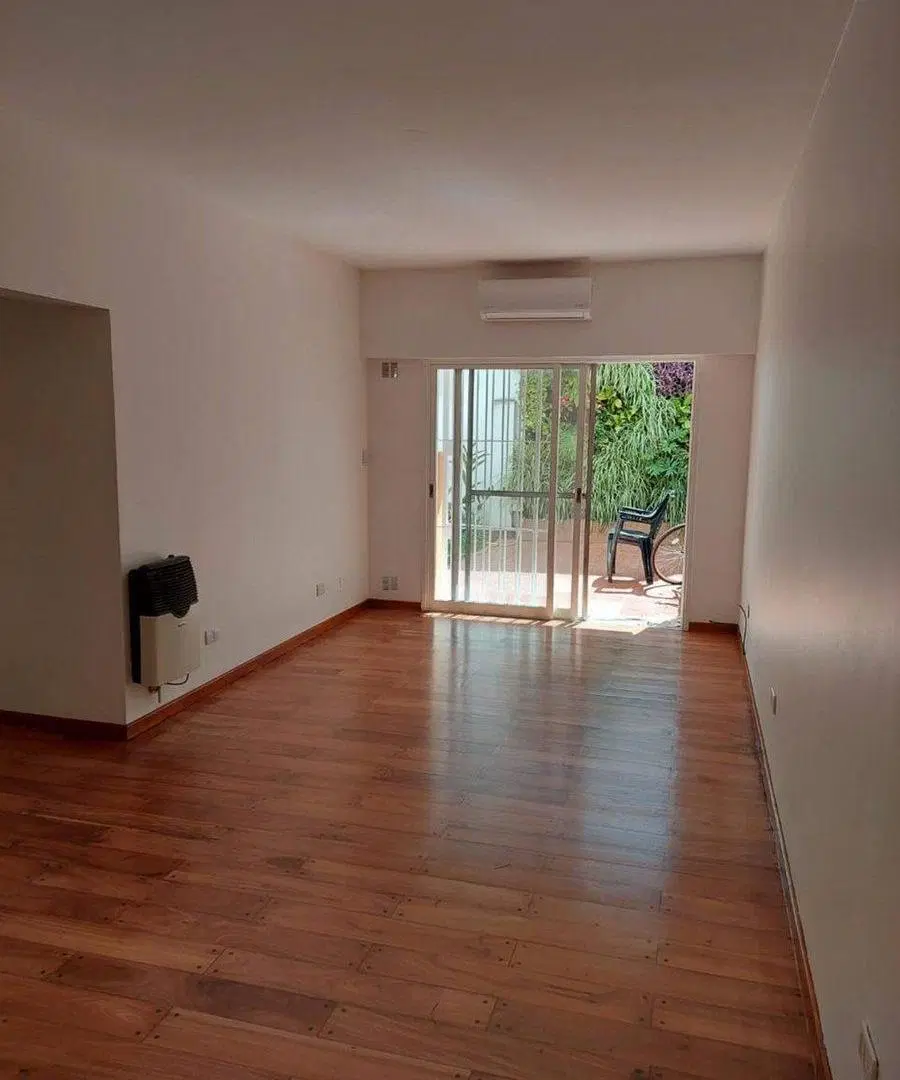 DPTO. 3 AMBIENTES EN VENTA EN FLORIDA C/ JARDIN 4