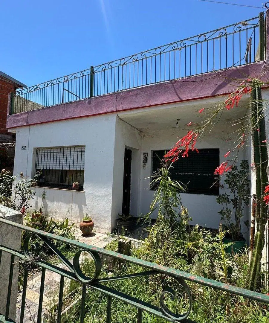 VENTA CASA BECCAR LOTE PROP AMBIENTES ADICIONALES 2